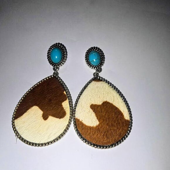 Genuine Cow Hide Earrings NWOT!!!!!!! - Picture 1 of 2